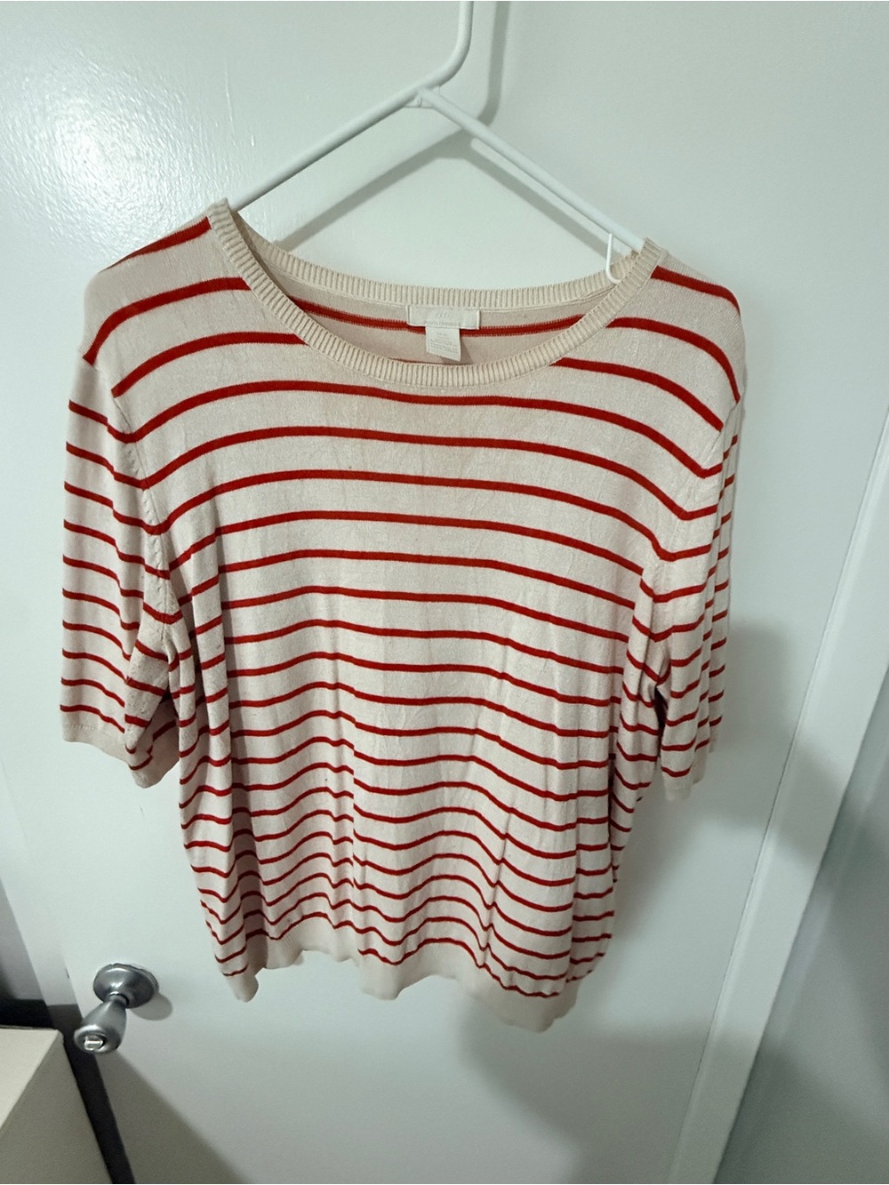 H&M Cream Top with Red Stripes - elbow Sleeve Crewneck